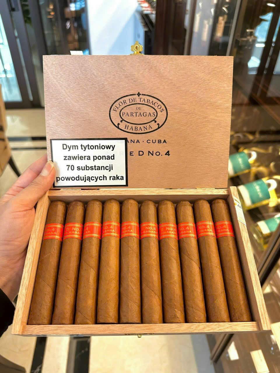 Tại sao nên chọn dịch vụ thu mua Xì Gà tại Hai Bà Trưng của Shop Whisky Cigar?