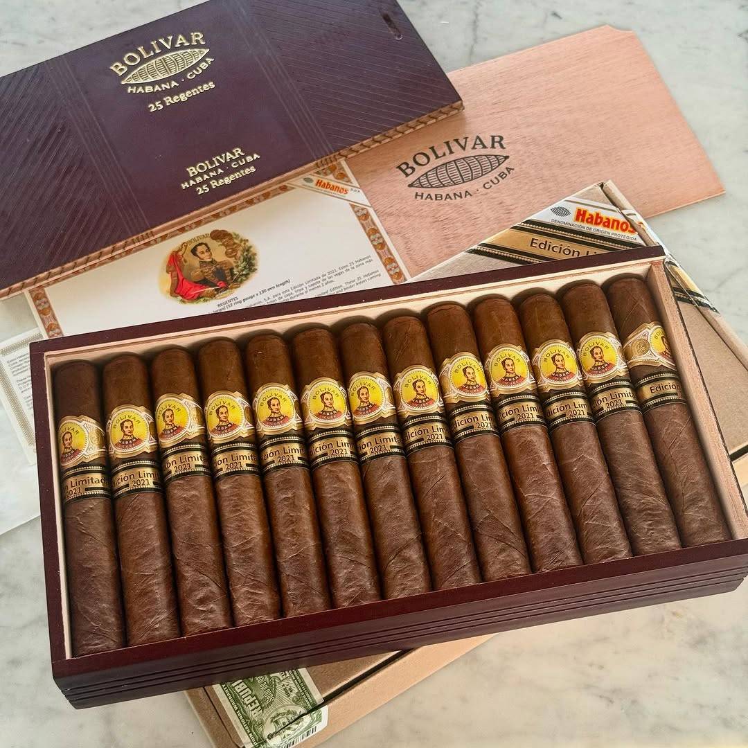 Tại sao nên chọn dịch vụ thu mua Xì Gà tại TP HCM của Shop Whisky & Cigar?